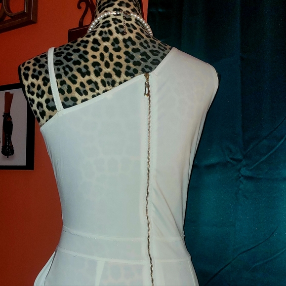 Jumpsuit - Picture 6 of 8